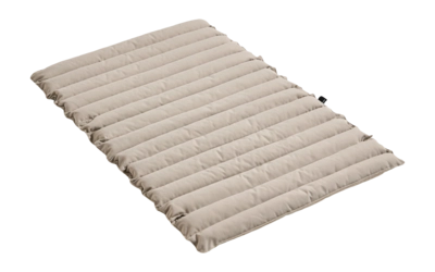 HAY Quilted Lounge Cushion For Traverse Lounge Chair Tuinkussen Beige Sand Textile Geschikt voor loungestoelen met lage rug